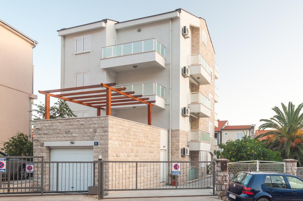 Apartments Lila Aurea Petrovac Buitenkant foto